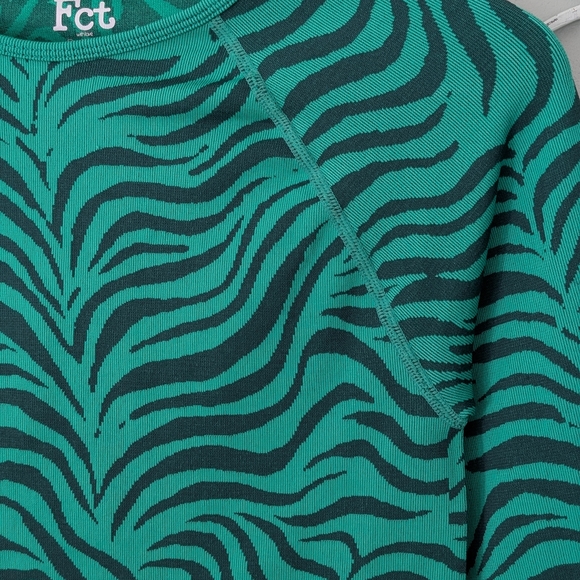 Fct Patterned Top - Picture 2 of 2